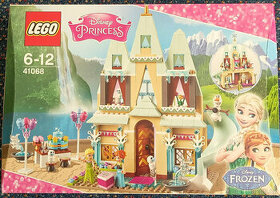 Lego Disney 41068 - Arendelle Castle Celebration.