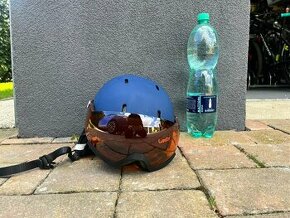Lyžařská helma pro děti s integrovaným štítem