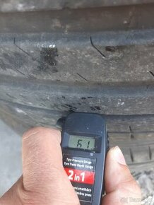 2 x letni pneu r21 265/40/21 6mm