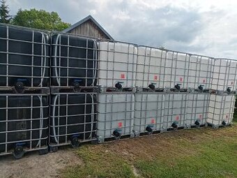 IBC nádrže kontejnery na 1000 litrů černé bílé - 1