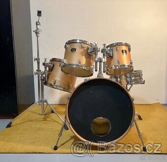 Yamaha Stage Custom standard + nějaké stojany a ride