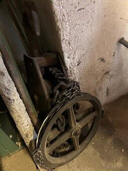 Zdviž pojízdná (kočka) - 1