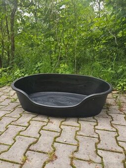 Plastový pelech