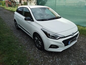Hyundai i20 1.2 BENZÍN-56000KM,TRIKOLOR PREMIUM PLUS