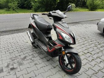 SKUTR 50CCM SONNY