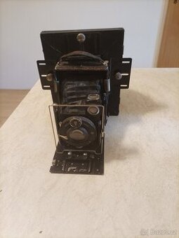 Historický fotoaparát promítačka prometa