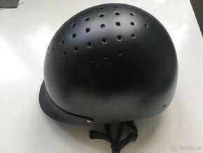 Přilba na koně - 1