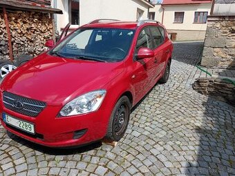 KIA CEED SW rok 2010