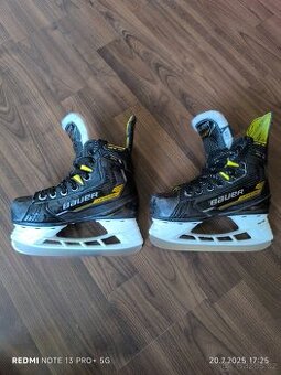Brusle BAUER S22 SUPREME M4 | Youth vel. Y 11 D