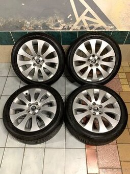 Alu kola Škoda R17 5X112 LETNÍ PNEU 225/45 R17 100% VZOREK