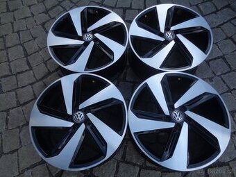 Alu kola 5x100 r17 Originál VW Milton Keynes