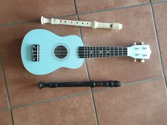 NOVÉ ukulele UCOOLELE a zobcová flétna