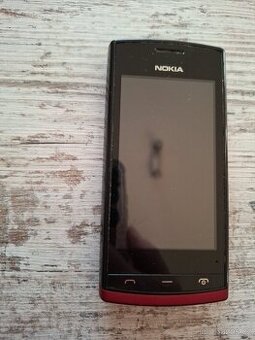 Prodám starší mobilní telefon Nokia