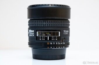 NIKON 16 mm f/2,8 AF D A FISHEYE