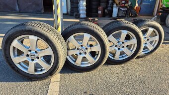 Zimní pneu 215/55 R16 + alu disky - 1