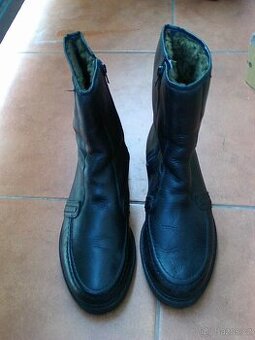 Pánské zimní boty a kozačky vel. 42