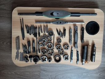 Závitníky ,závitové očka, měrky atd.