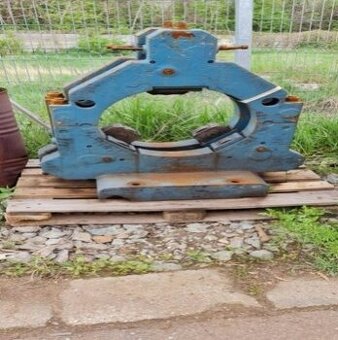 Lunety k soustruhu SU 100 na prodej