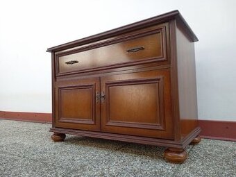 Rustikální komoda, nábytek