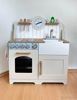Dětská dřevěná značková kuchyňka Tidlo Country