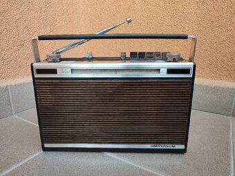 TRANSISTOR UNIVERSUM TR-2334.