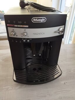 Kavovar DeLonghi Magnifica