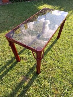 Prodám kovovy konferenční stolek