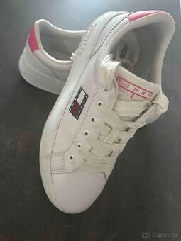 Dámské tenisky Tommy Jeans