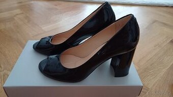 Dámské společenské boty na podpatku Wojas - TOP stav