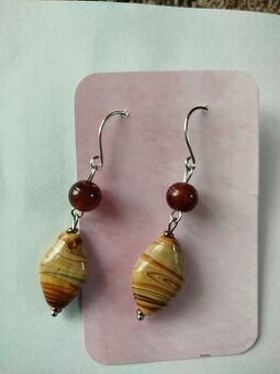 Náušnice, náušničky