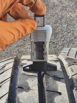 Letní Continental 225/65r16c