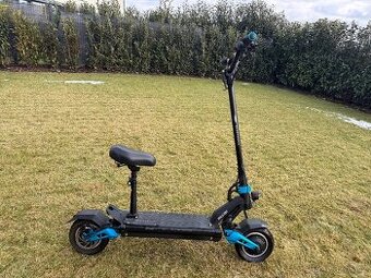 Koloběžka Bluetouch BT 2000