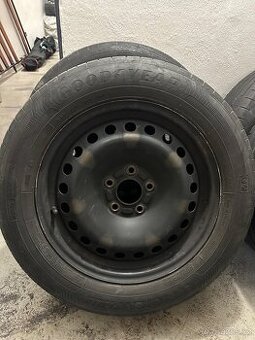 Letní kola 205/60/16 92V Ford/Volvo