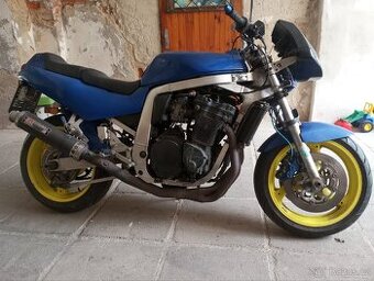 Suzuki gsxr 1100