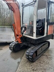 Prodám bagr Pel-Job 2,6t motor čtyřválec stav dobrý lžíce sv - 1