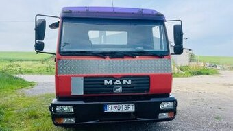 MAN 8.224 Kontejner
