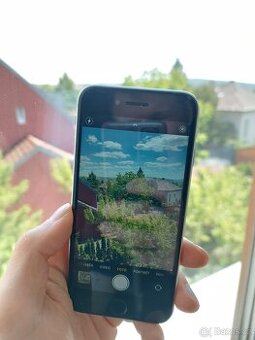 iPhone SE 2020 64GB