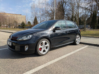 Volkswagen Golf, GTI 2.0 TSI 155 kW - manuál