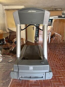 Běhací pás Life fitness 93 T