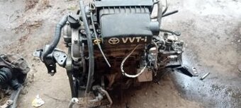 Prodám motor s prevodovkou Toyota