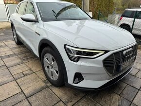 Audi e-tron,55,300kw,alcantara,tour,carplay,matrix,nov.motor