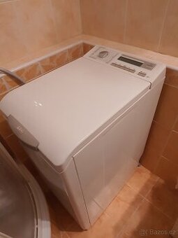 6kg 1300 ot AEG vrchem plněná pračka VELKÝ DISPLAY