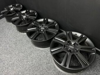 Alu Audi 5x112 17” 8K0601025N