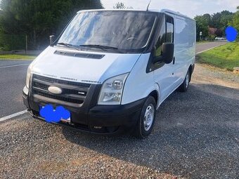 Prodám Ford Transit 2.2 tdci 63kw,stk do 5.2027,tažné na 2t
