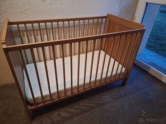 IKEA LEKSVIK dětská postýlka vč. matrace