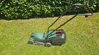 Elektrická sekačka na trávu Parkside PRM 1200 B2.