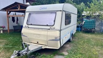 Karavan Wilk 400