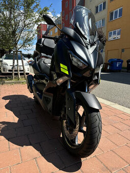Yamaha XMax 300 Iron Max
