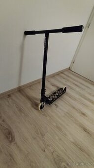 Prodám Custom freestyle koloběžku
