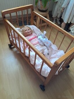 Postýlka pro oanenky.